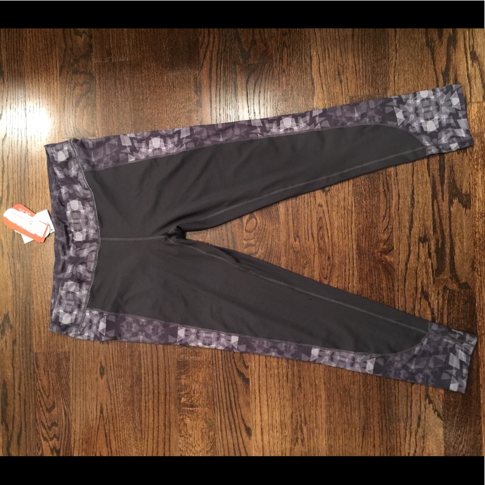 Athletic leggings